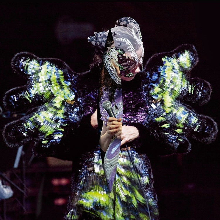 Björk - Vulnicura Live