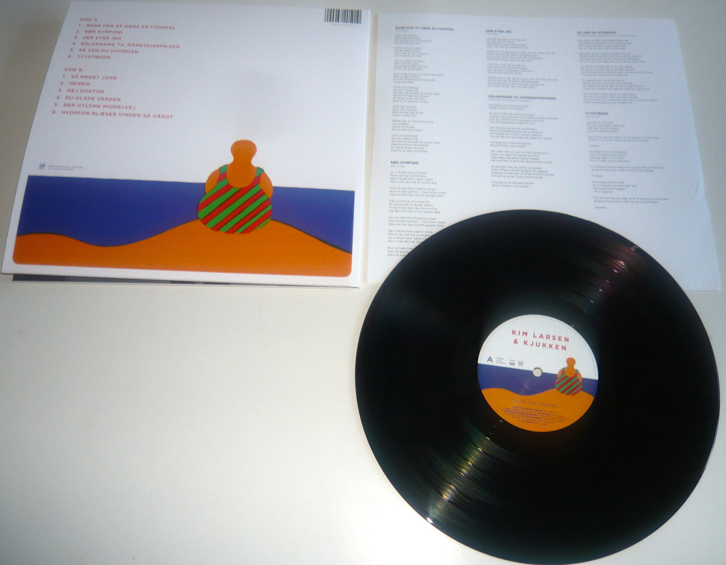 Larsen, Kim & Kjukken - Du Glade Verden vinyl.