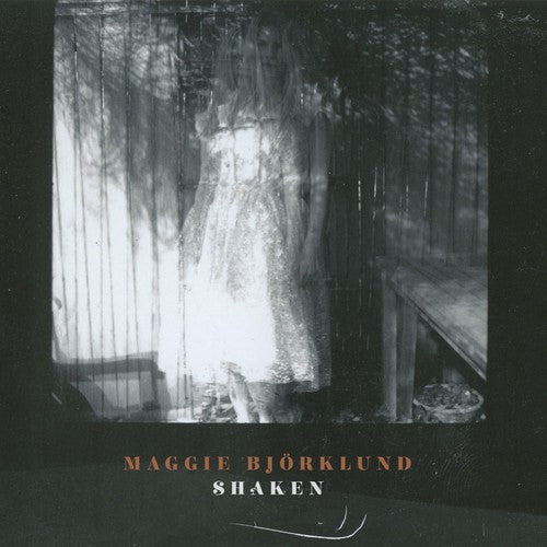 Bjørklund, Maggie - Shaken